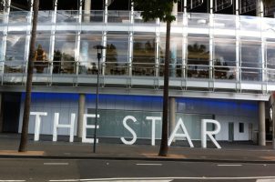 The Star-Logo auf Gebäude