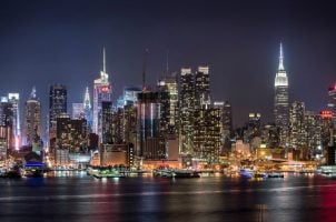 New York-Skyline bei Nacht
