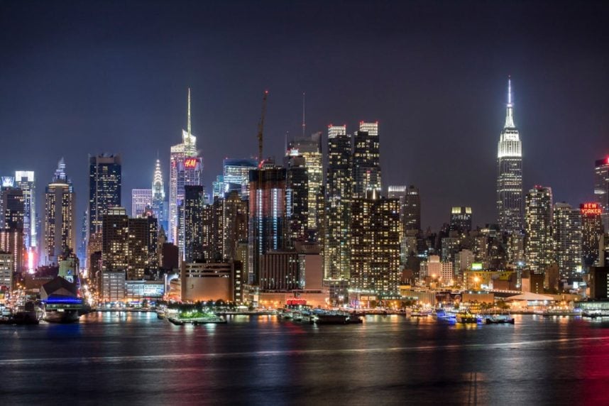 New York-Skyline bei Nacht