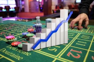 Balkendiagramm vor Roulette-Tisch