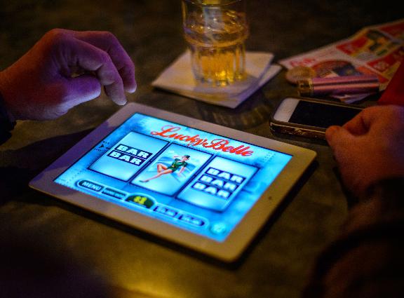 Minnesota Viking Stadium pulltabs e-games
