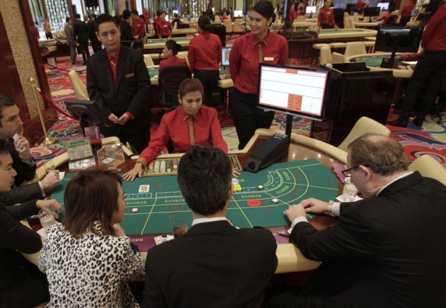 Junket operators Macau debt trouble