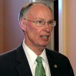 Alabama Gambling Debate Heats Up Between Governor and Senator