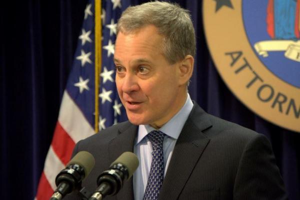 New York Attorney General Eric Schneiderman DFS investigation