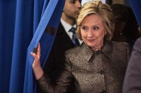 politics  and gambling 2015 Hillary Clinton 