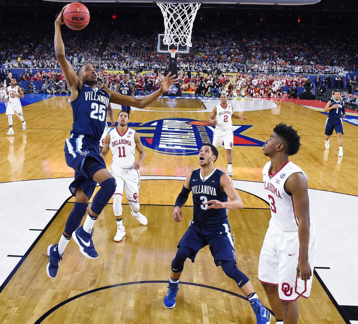 Villanova Reaches NCAA Mens Basketball Title Game in Historic Fashion, UNC Cruises Over Syracuse