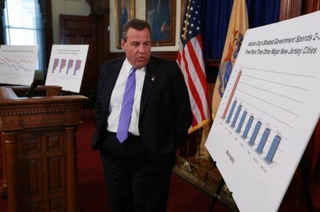 Chris Christie New Jersey Atlantic City financial crisis