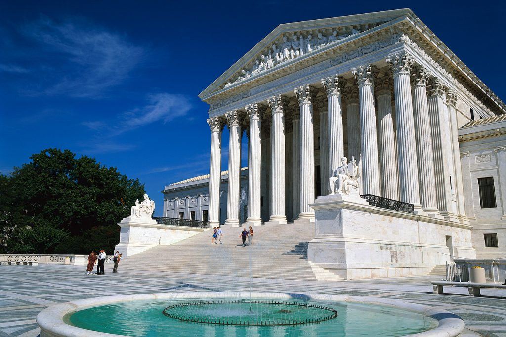 The US Supreme Court has declined to rule on whether the National Labor Relations Act has authority over Indian casinos' employees and practices. The tribes say that much confusion continues to surround this issue. (Image: hubpages.com)