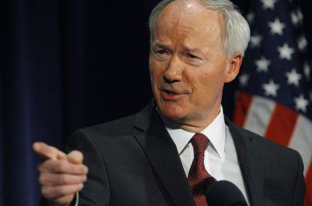 Arkansas casino push could go to ballot, despite Hutchinson disapproval