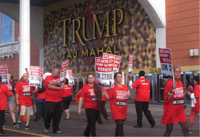 Carl Icahn Trump Taj Mahal closing