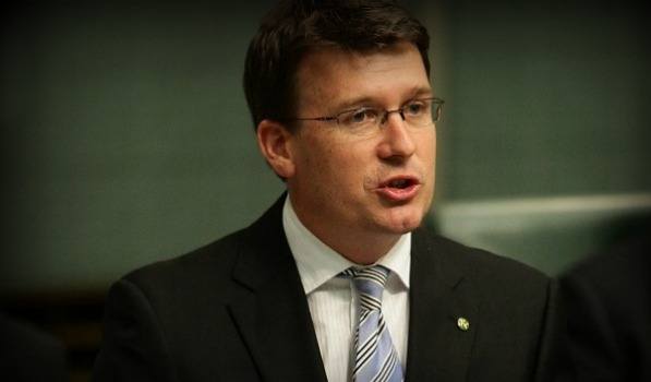 Alan Tudge introduces Australian online gambling bill amendment