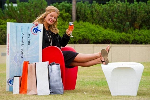 Youngest UK lottery winner to sue Camelot.