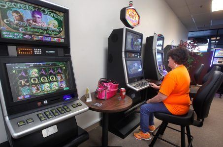 Illinois gambling video gaming machine parlor
