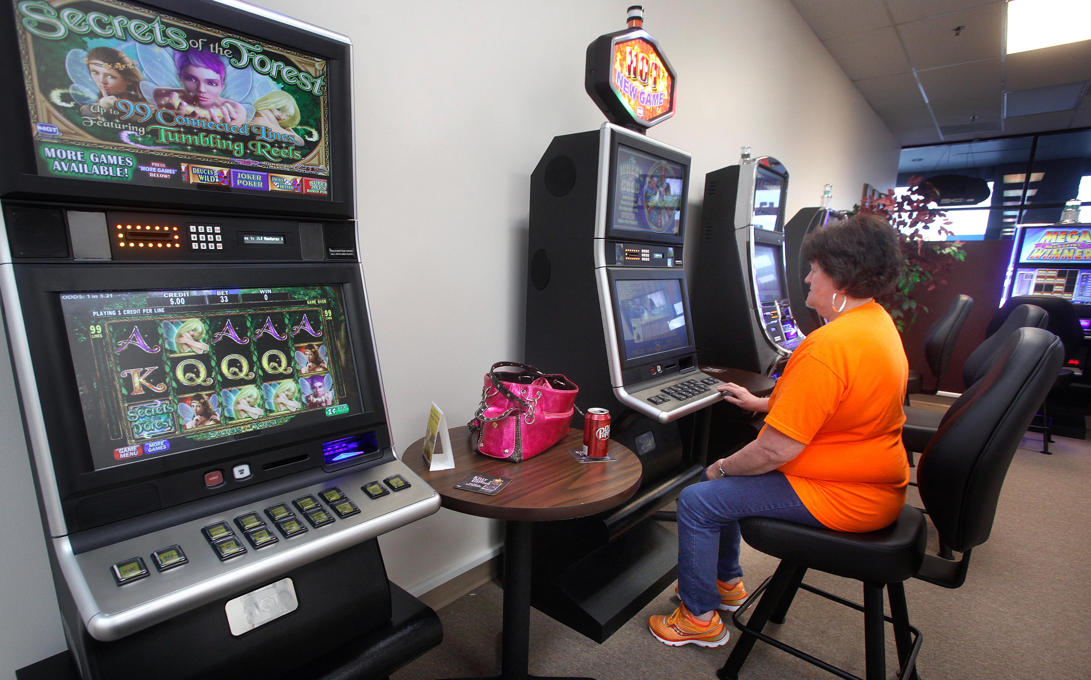 Illinois gambling video gaming machine parlor