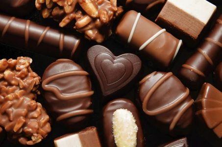 Slot hacking chocolate trafficking gang arrested in New York.