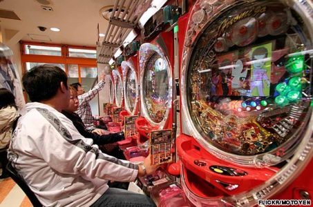 Japan to cut Pachinko payouts