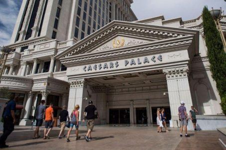 Caesars shareholders bankruptcy reorganization