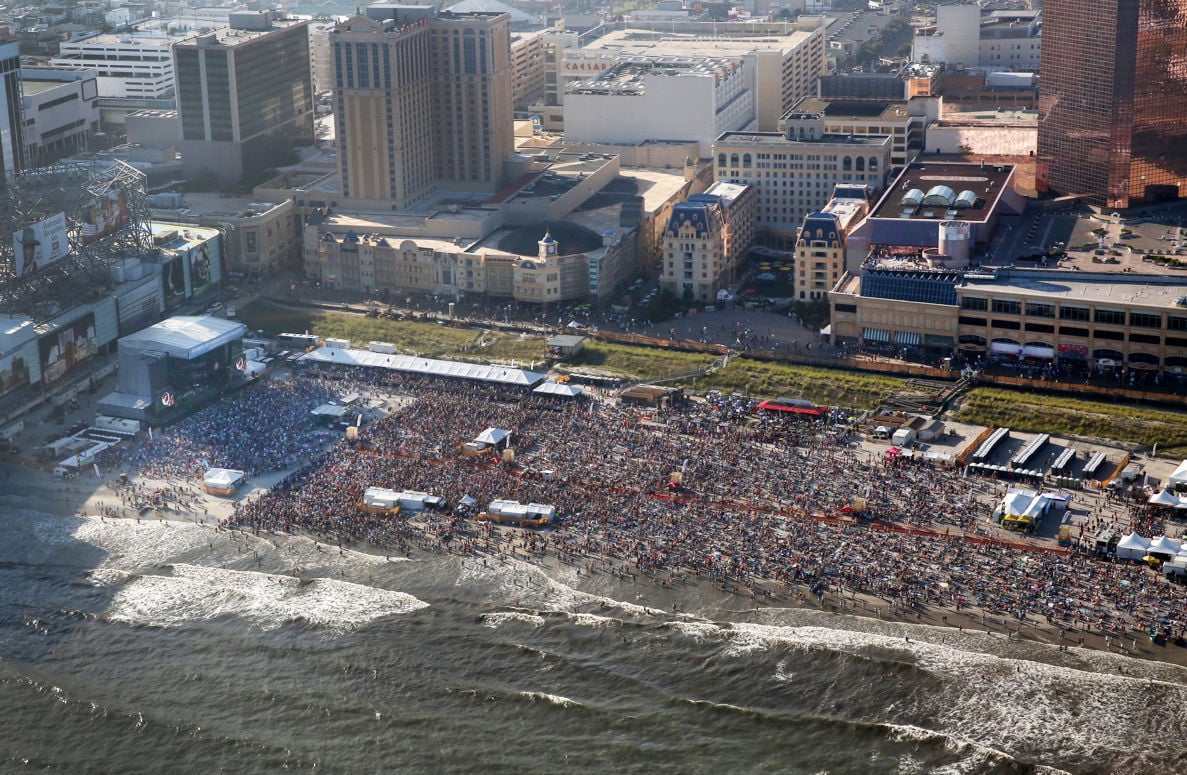 Atlantic City casinos revenue