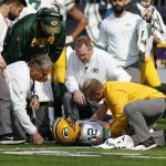 Aaron Rodgers Suffers Broken Collarbone, Could Miss Rest of Season