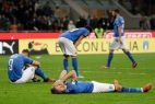 Italian soccer team, unqualified