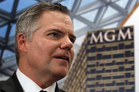 Jim Murren’s MGM to raise resorts fees