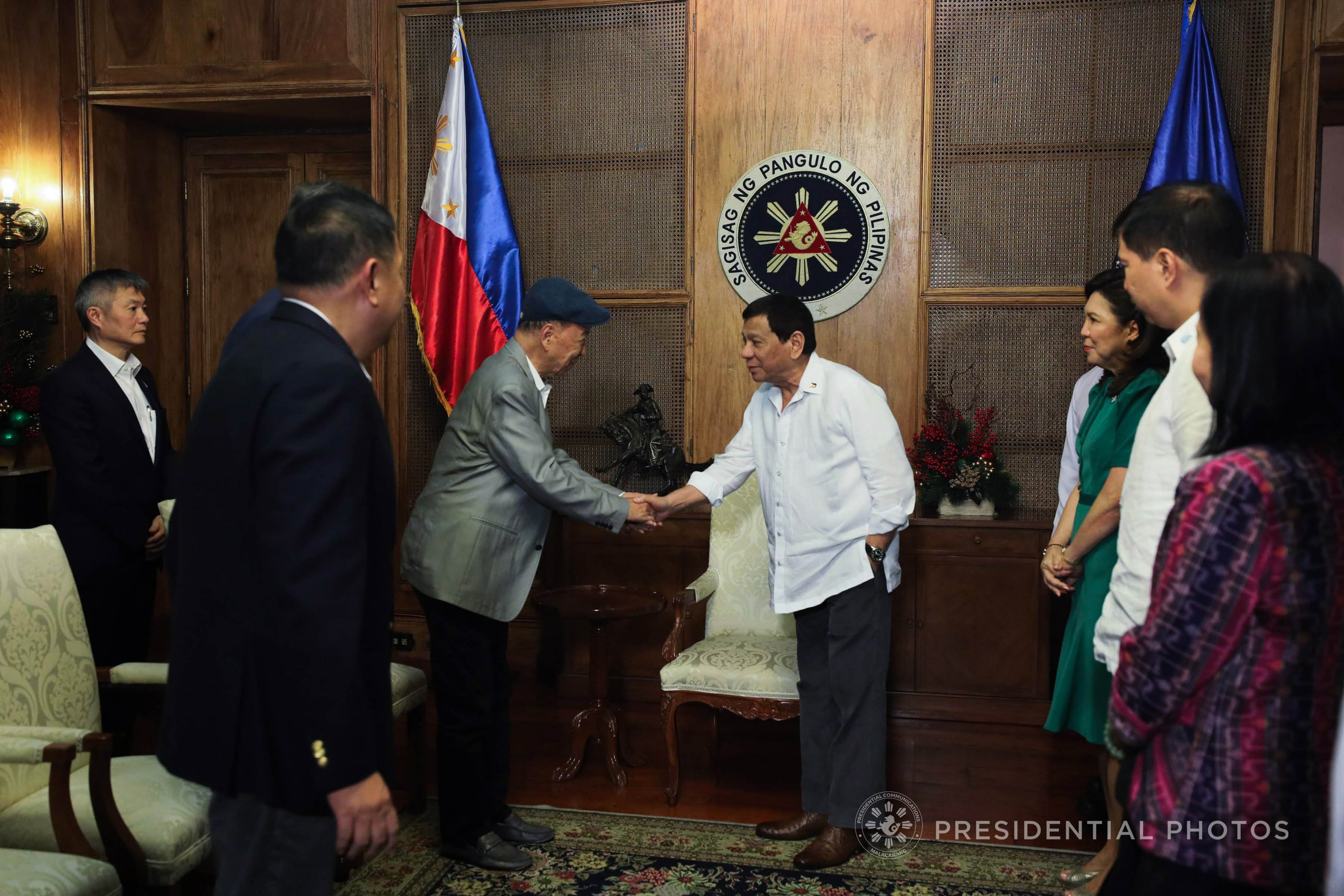 Caption 2: Duterte meets Galaxy Entertainment’s Lui Che Woo to discuss Boracay casino