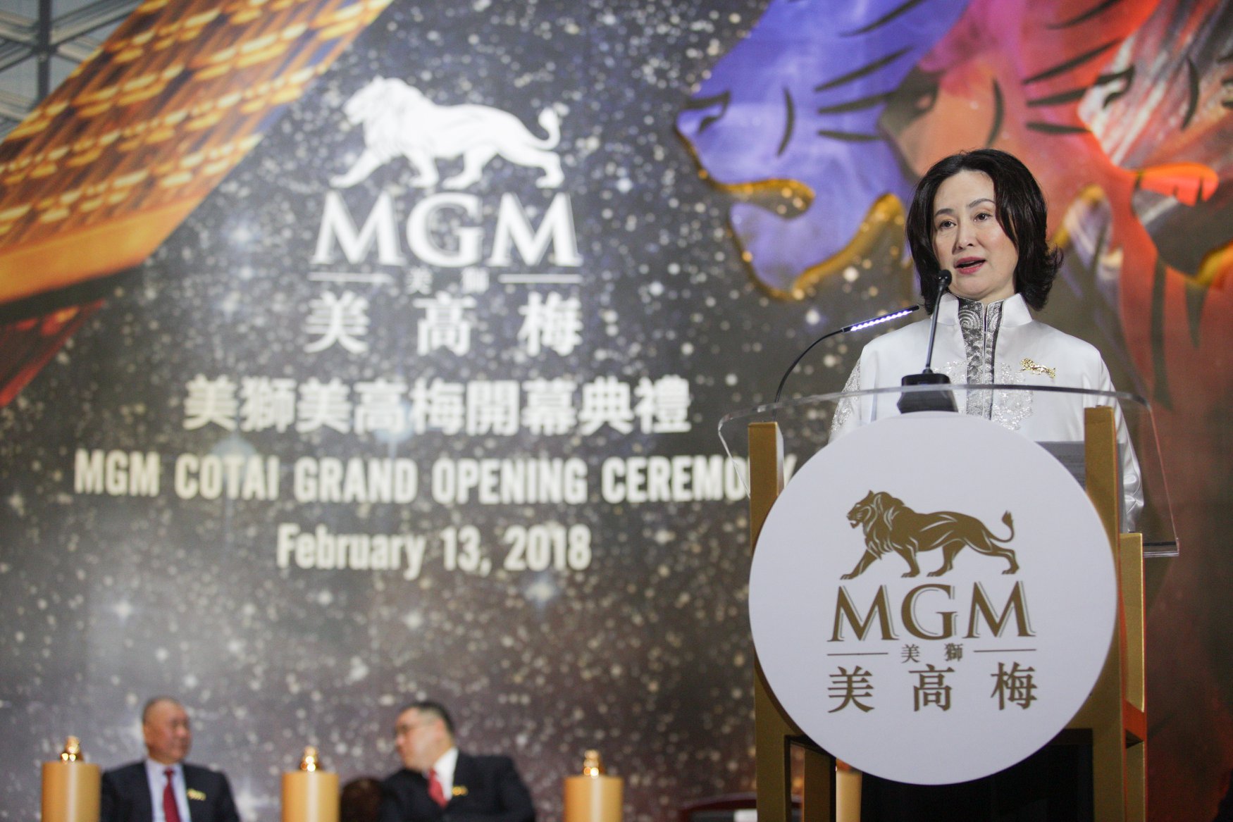 MGM China dividends