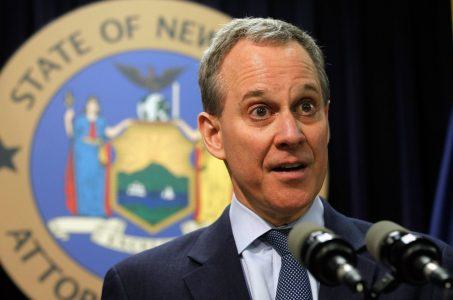 Eric Schneiderman daily fantasy sports