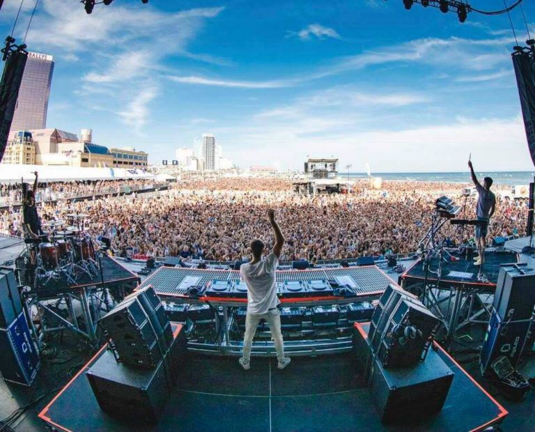 Chainsmokers Bring Millennials to Final Atlantic City Beach Concert