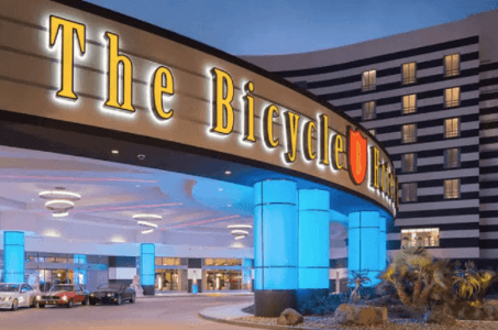 California tribes fight card clubs over banked games