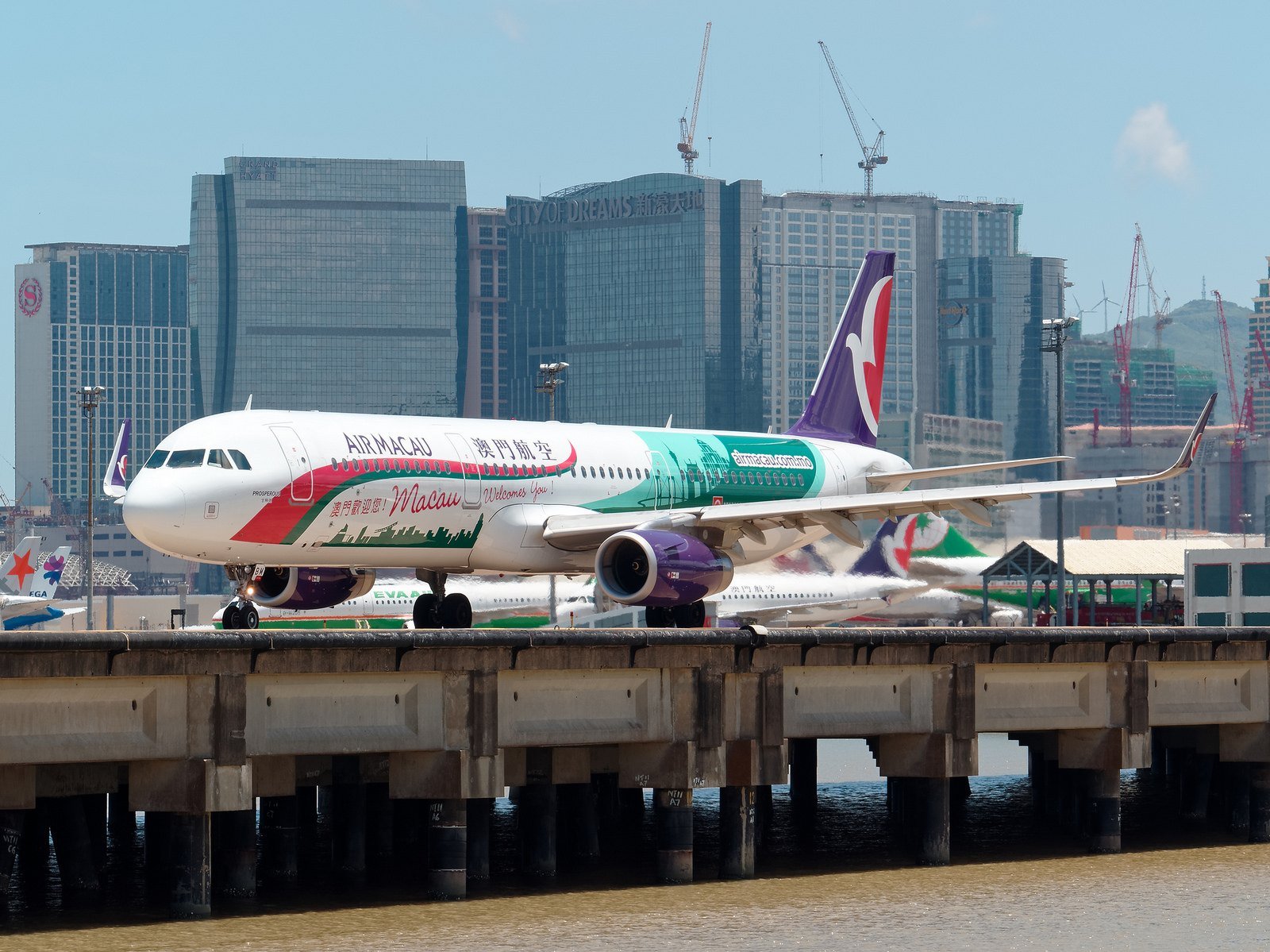 Macau airport expansion casino gambling