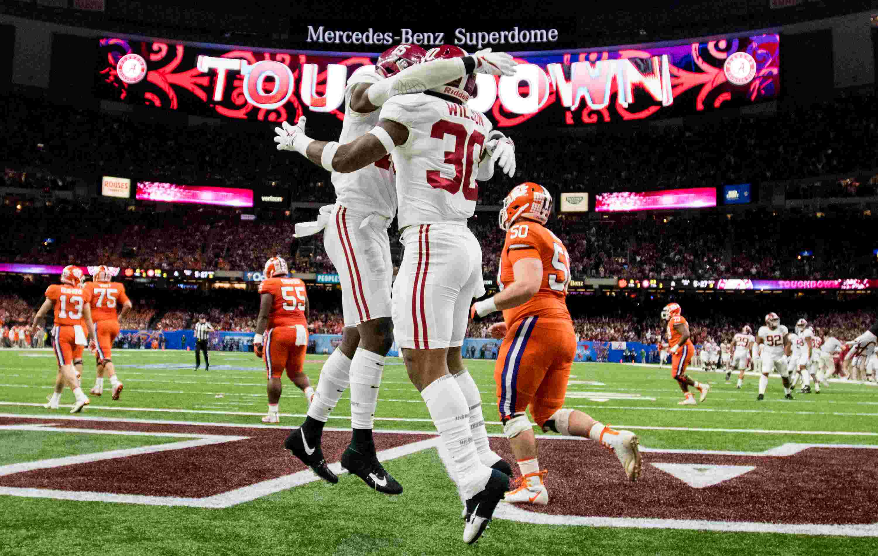 Money on Alabama Over Clemson in College Football Playoff National Championship, Crimson Tide Favored