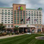 Busted Iowa Card Dealer Reportedly Used Bad Shuffles to Help Gamblers Win, Score Big Tips