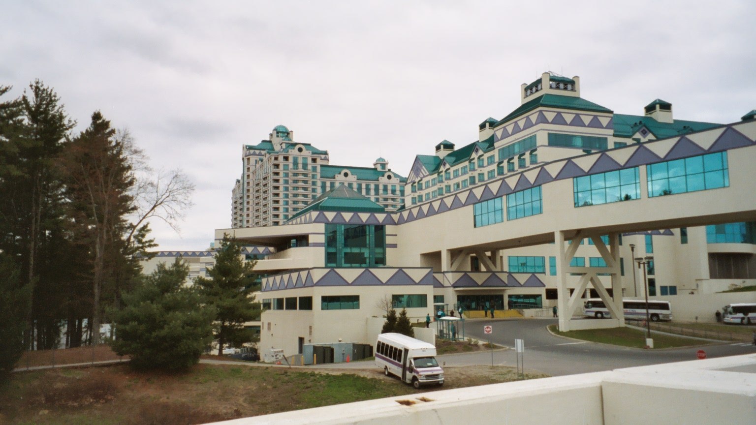 Foxwoods New CEO Faces More Competition, Lower Slot Revenue