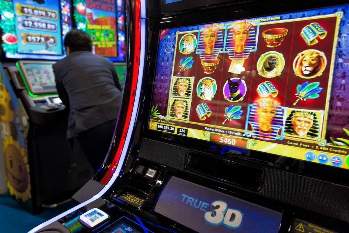 Twin River Casino Parent Says IGT Slot Machines 'Are the Worst'