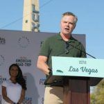 MGM Resorts CEO Jim Murren Praises Gaming Industry, Says Casino Operators ‘Pioneering Corporate Cultures’