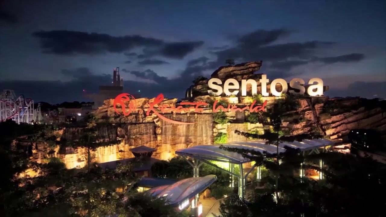 Resorts World Sentosa Hunts Marina Bay Sands Customers
