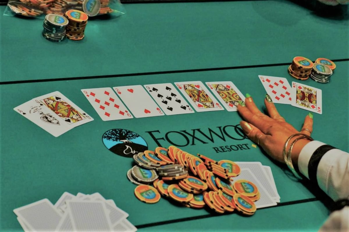 M Casino Poker M Casino Poker