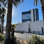 Las Vegas Investor Tony Hsieh Honored With Zappos Building Wraps