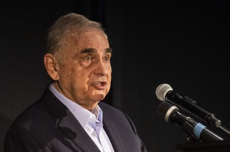 Rush Street online casino Neil Bluhm