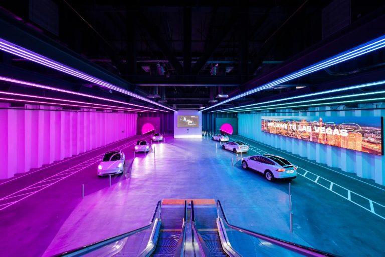Las Vegas Convention Officials Showcase 52.5 Million Loop for First Time