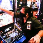 Iowa Lawmakers Cap Minimum Wage Increases for Commercial Casino Workers