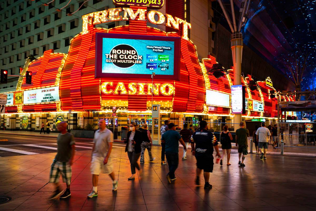 Las Vegas Casinos Hiring as Resorts Open June 1 at Full Capacity