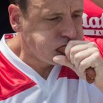 Joey Chestnut Heavy Favorite to Woof Down Most Hot Dogs at July 4 Contest