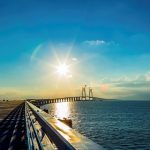 Hong Kong Customs Bust Macau-Bound Money Laundering Gang on Sea Bridge