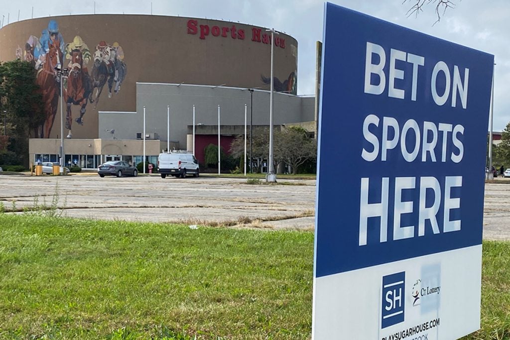 Connecticut Sports Betting Expands With First Commercial Sportsbook