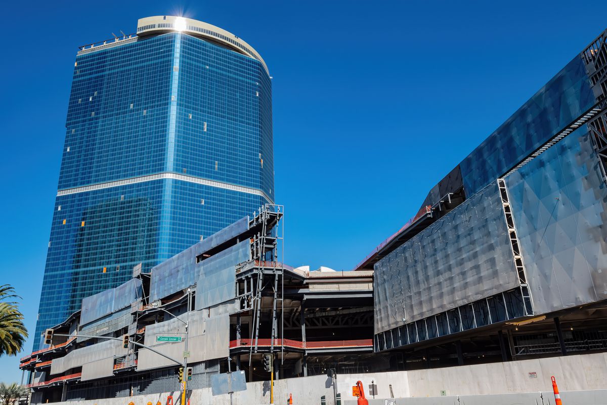 Marriott International Bales on Beleaguered Fontainebleau Project