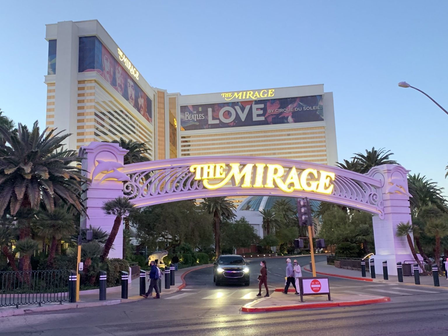 MGM Is Parting With Mirage Las Vegas, Sale Could Be Worth 600M