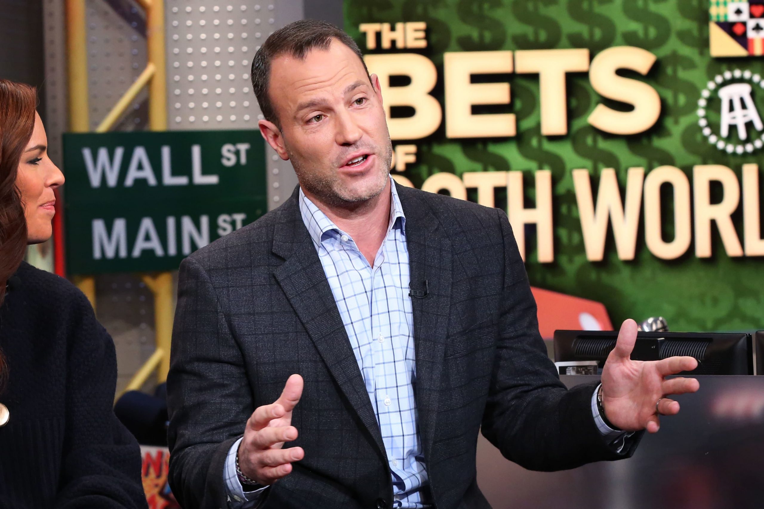 Penn National Plans 0M Buyback, Full Ownership Of Barstool Sports