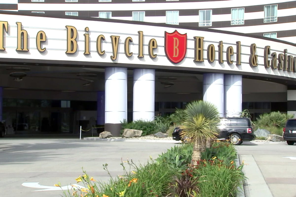 Bicycle Hotel & Casino California cardroom Bike